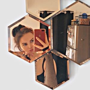 Meet your Posher, Maddy